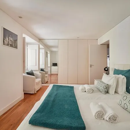 卡拉利兹葡萄牙公寓 公寓 *