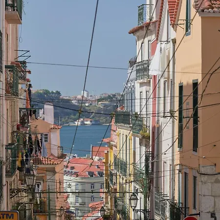 卡拉利兹葡萄牙公寓 公寓 *